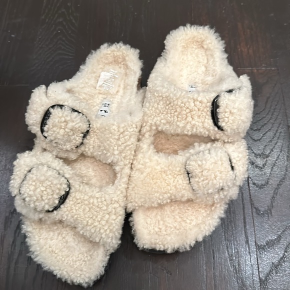 BIRKENSTOCK SHERPA SANDALS - Picture 2 of 5